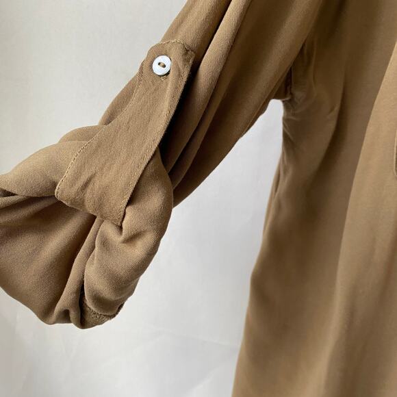 White Birch Frayed Hem Utility Shirt Women M Mushroom Tan Quiet Luxury Button Up - Picture 5 of 11